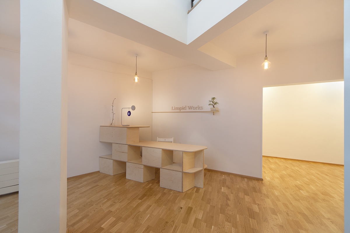 Taneční studio – dřevěná podlaha Taneční studio - dřevěná podlaha