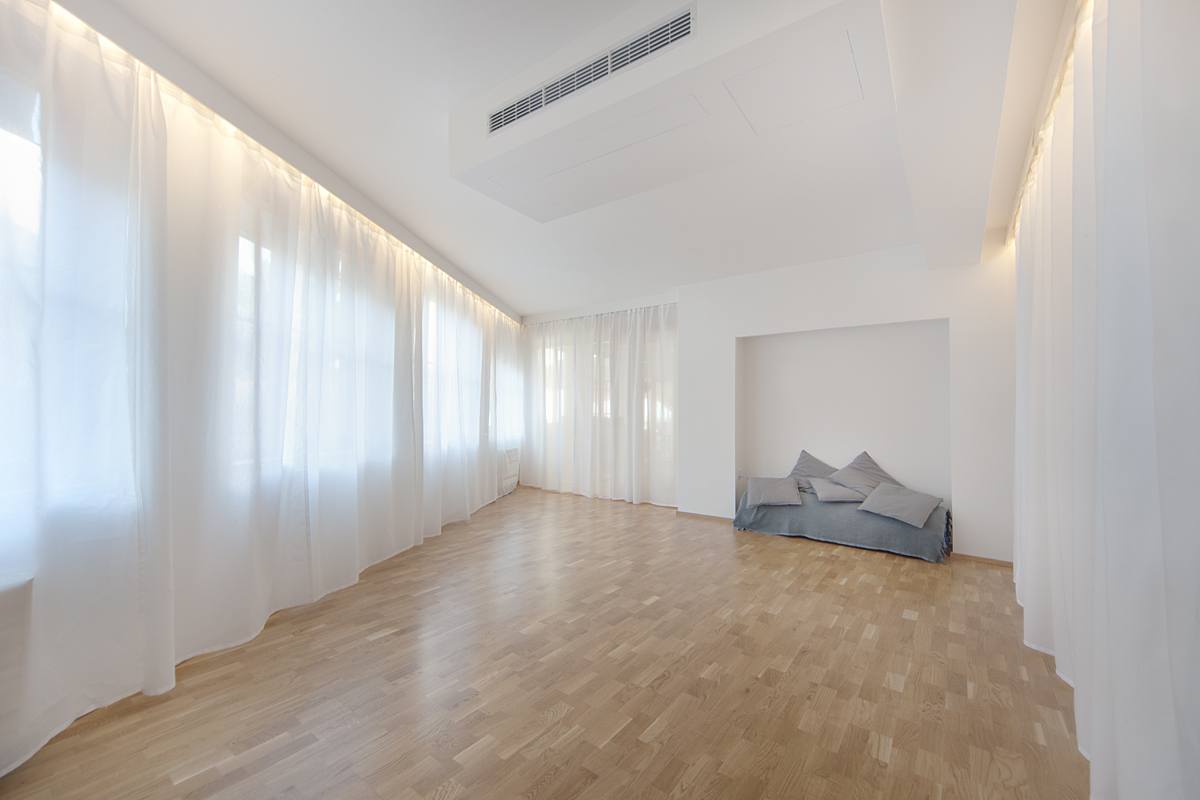 Dřevěné podlahy – taneční studio Dřevěné podlahy - taneční studio