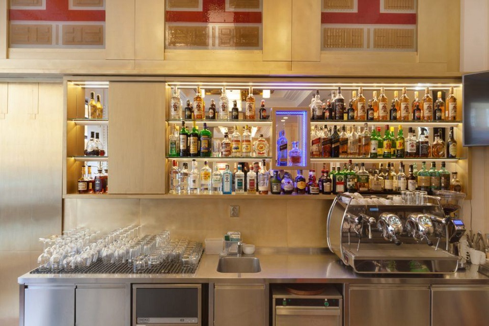 Bar hotel Majestic Barové pulty