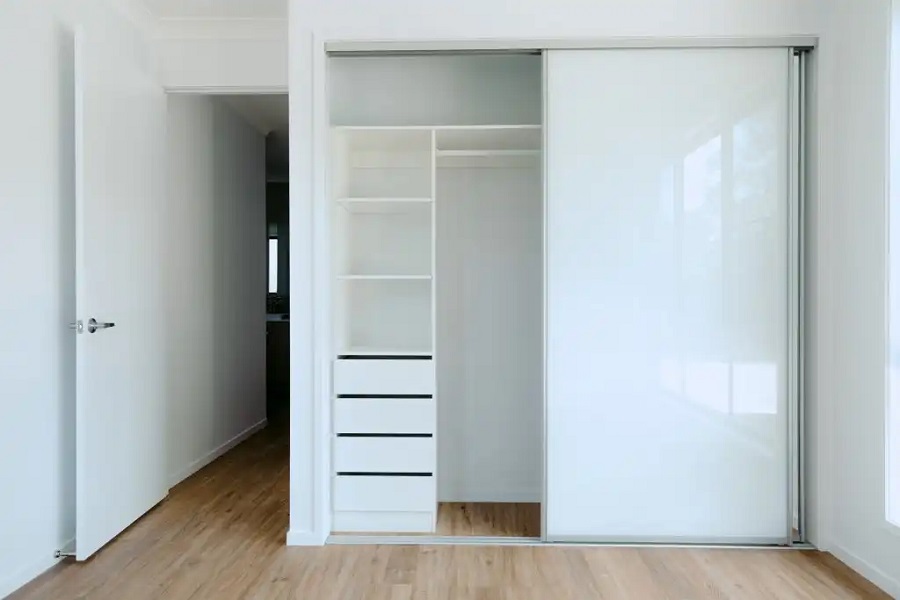 vestavěná skříň 3 moderní vestavěná skříň