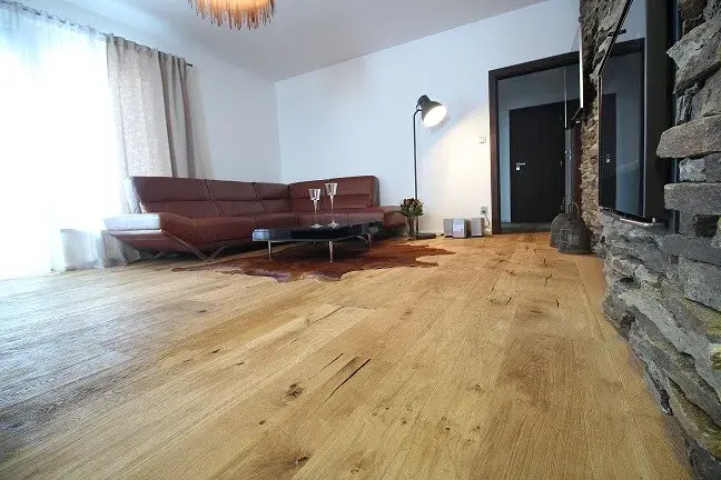 Dubová podlaha Dubová dřevěná podlaha