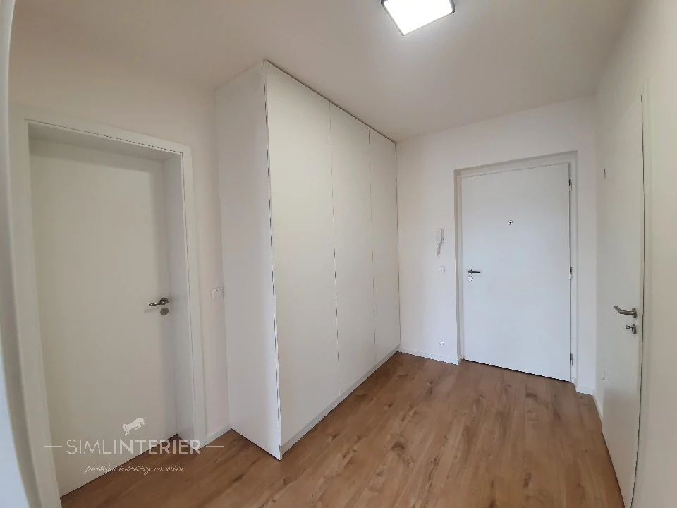 nábytek na míru vestavěné skříně, skříně na míru, nábytek na míru