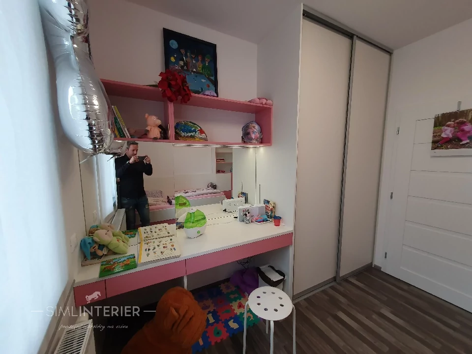 nábytek na míru vestavěné skříně, skříně na míru, nábytek na míru
