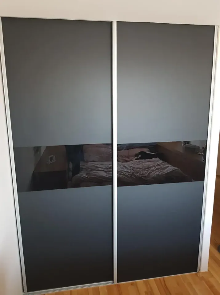 Vestavěné skříně Vestavěné skříně