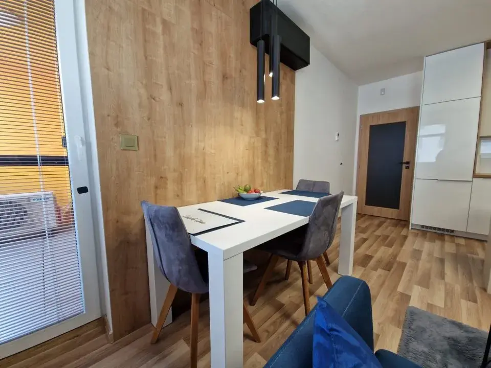 Nábytkek-na-míru6-e1662115675332 Bydlení pro mladé páry
